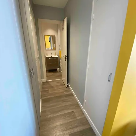 Nid Douillet Pour 2, Face A La Apartamento *